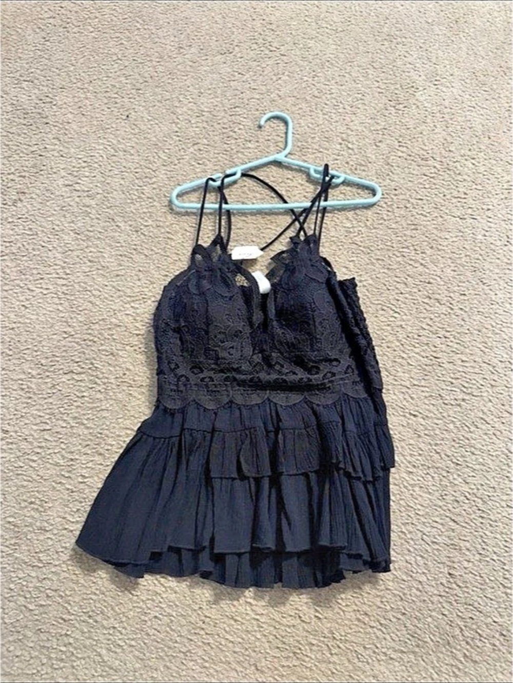 Black lace top Like New